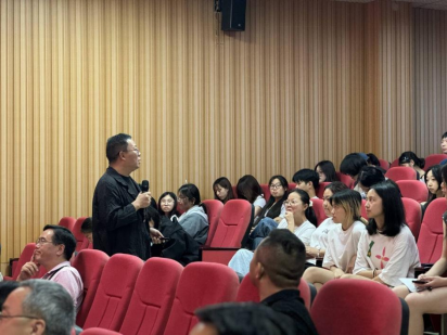 美育大讲堂第4期：叶佑天教授讲述“孝水铸魂 数艺传薪”